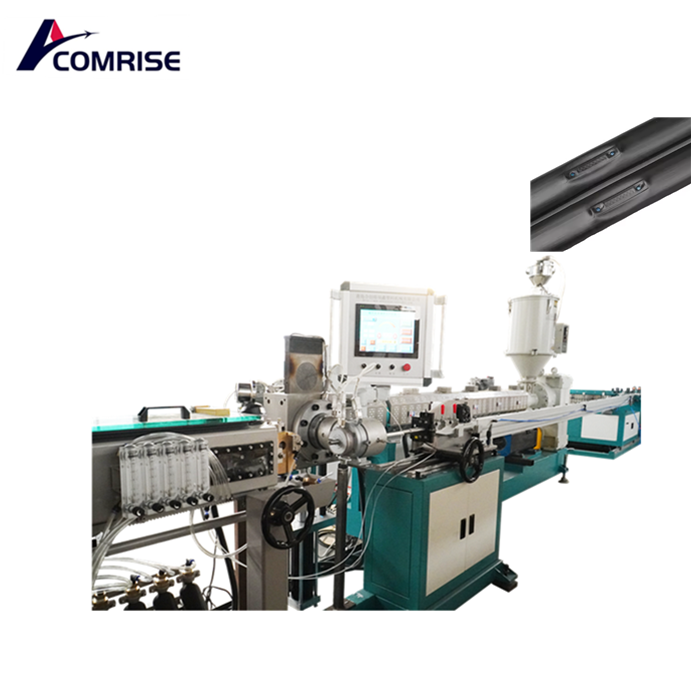 The drip irrigation pipe production line is being debugged